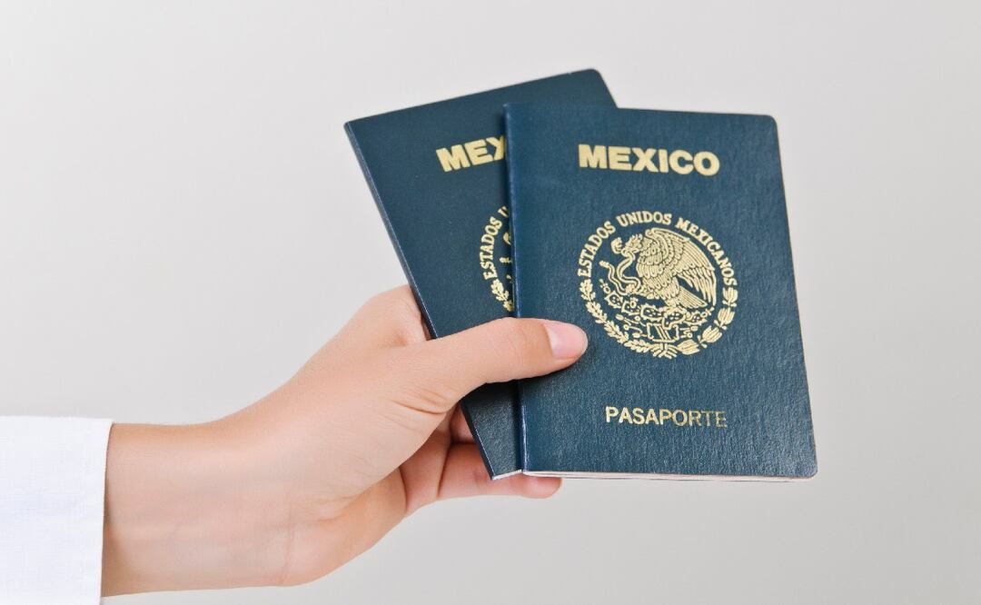 ¿Qué precio tiene el pasaporte mexicano en 2025? (Foto: DeDinero)
