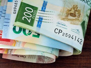 "La Magia del Dinero": 7 consejos de un economista egresado de Harvard para mantener a salvo tus finanzas personales