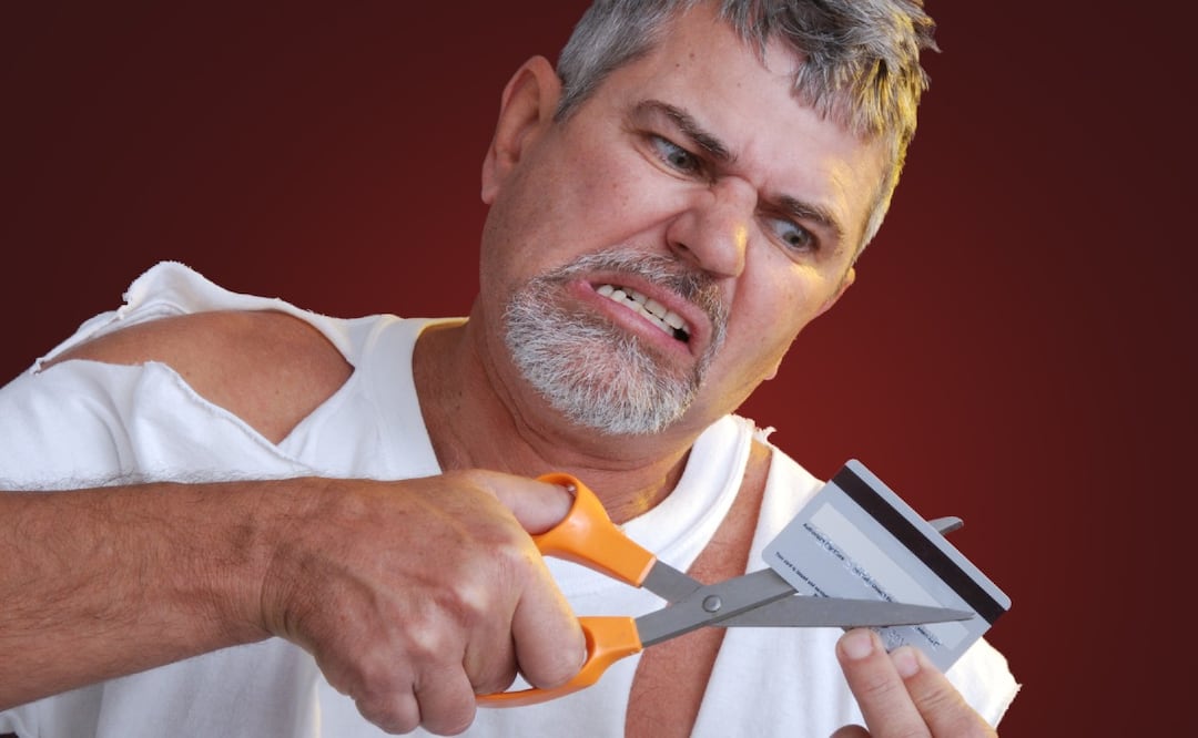 Descubre cómo las deudas inferiores a 10 mil pesos impactan tu historial crediticio (Foto: DeDinero)