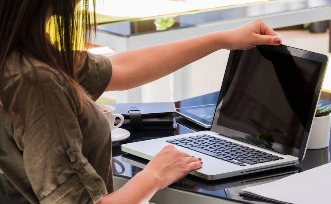 Puedes actualizar tu información fiscal mediante las plataformas digitales de tu banco. (Foto: Freepik)