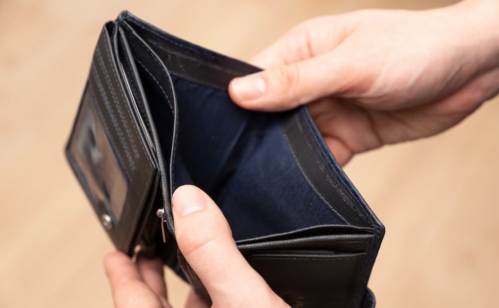 ¿Qué porcentaje de mexicanos no puede satisfacer sus necesidades económicas? (Foto: DeDinero)