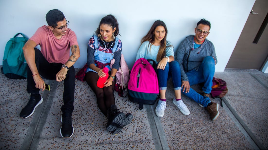 Celamex te capacita si tienes de 18 a 29 años de edad (Foto: Canva)