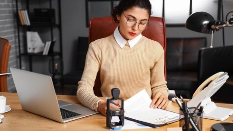 Cuánto cobra un notario en México; comisiones por ley