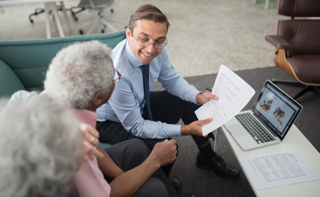¿Cuáles son las funciones de un agente de seguros? (Foto: DeDinero)