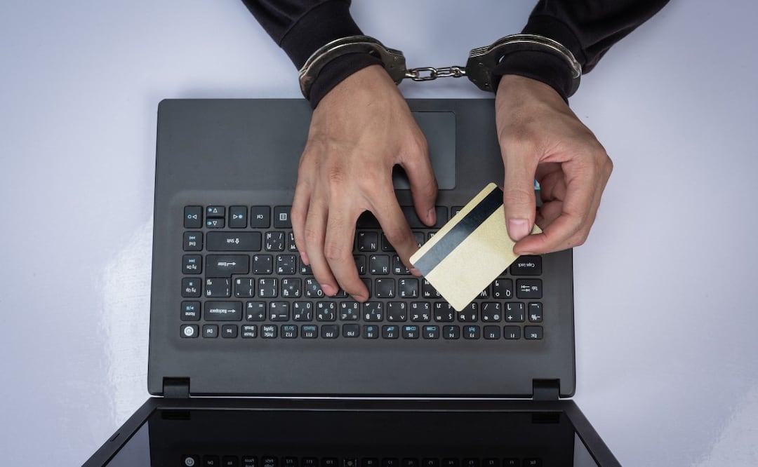 Consecuencias legales por prestar tu tarjeta bancaria (Foto: Freepik)