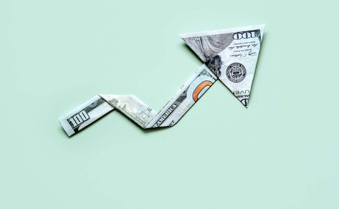 ¿Por qué baja el peso mexicano? (Foto: DeDinero)