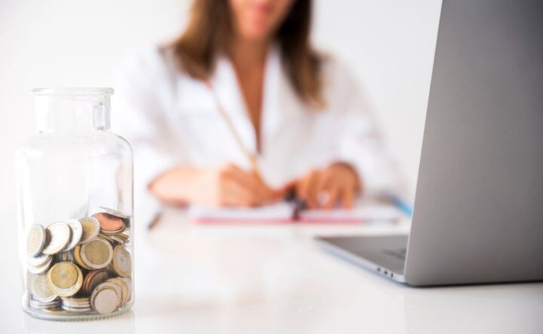 Descubre cómo puedes empezar el 2024 con dinero. (Foto: Freepik)