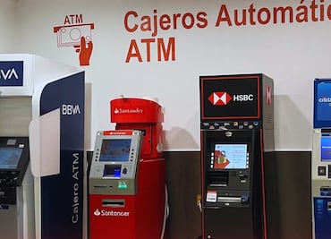 ¿Sin cajeros de tu banco cerca? Estos bancos te dejan retirar efectivo gratis