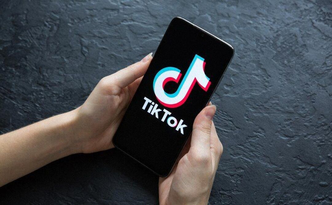 Debido a su popularidad, TikTok no está exenta de personas que buscan sacar provecho de otros. (Foto: Freepik)