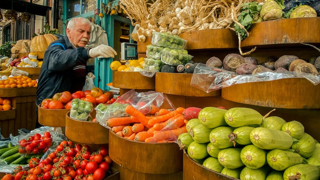 INAPAM: la credencial dorada para ahorrar después de los 60 (Foto: Canva)