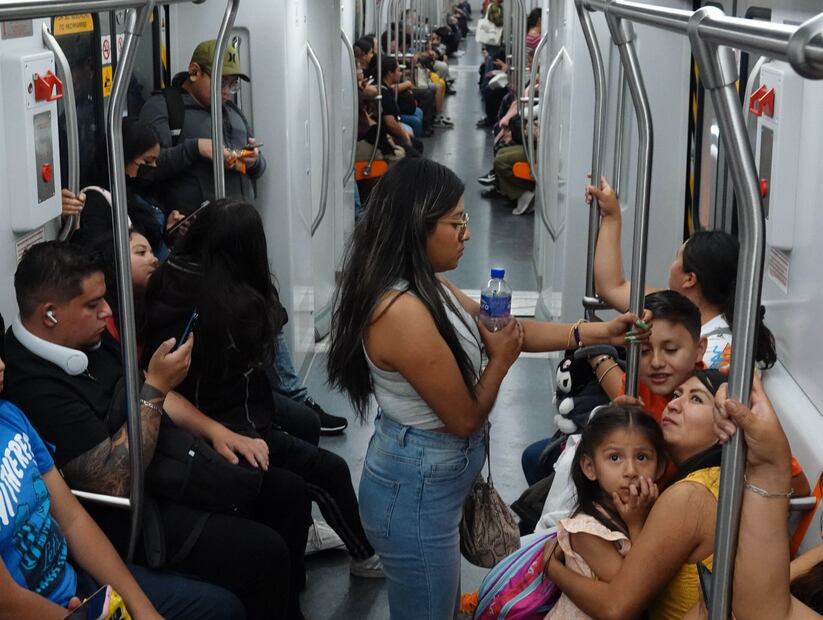 Pinchazos en el Metro CDMX (Foto: Cuartoscuro)