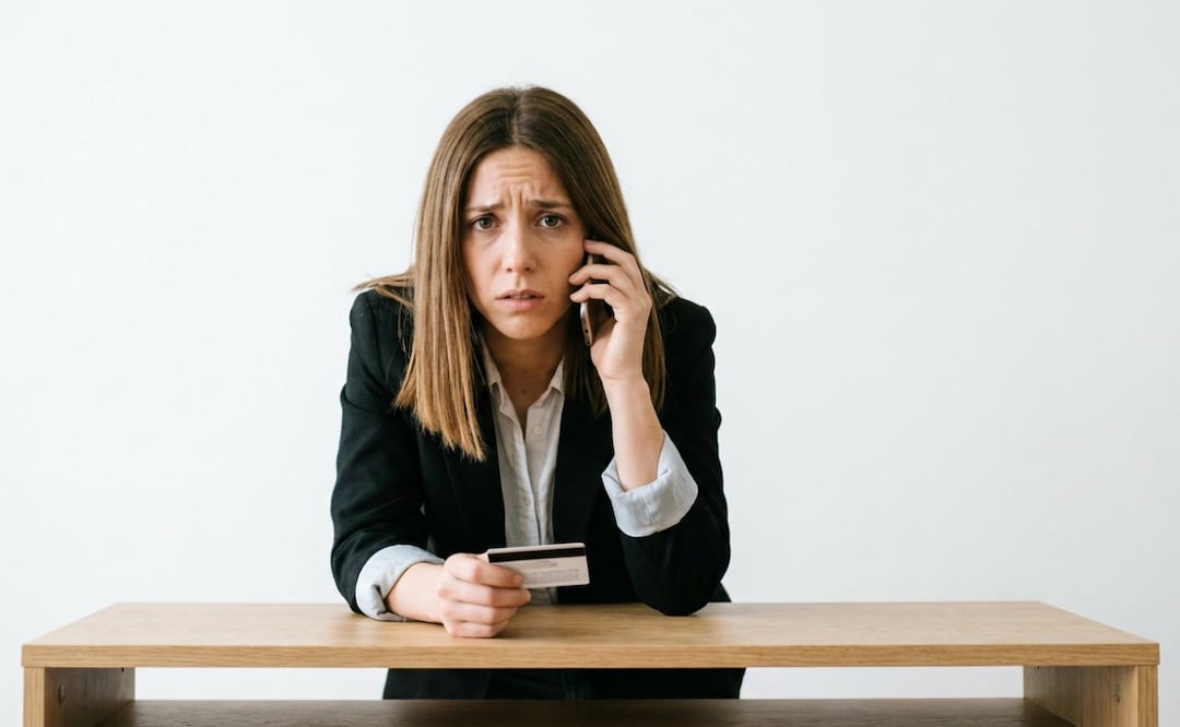 ¿Problemas con tu banco? El ranking de Condusef exhibe a las entidades que no resuelven tus quejas. (Foto: Creada con IA)