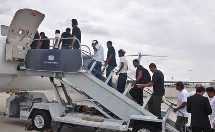 Mexicanos repatriados de EU recibirán tarjeta urgente con 2 mil pesos y todos estos apoyos