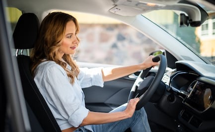 ¿Cuánto cuesta la tenencia vehicular en México y cómo puedo quedar exento?