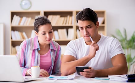 ¿Cómo compartir las finanzas en pareja? Condusef advierte sobre estas prácticas tóxicas