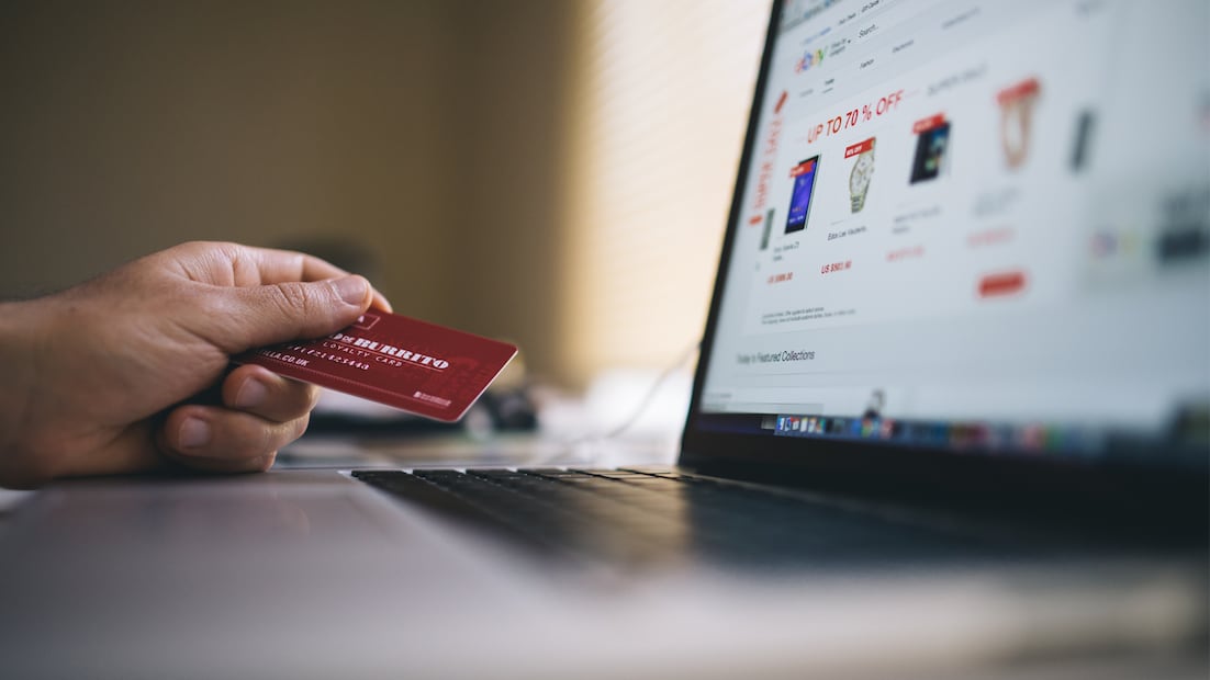 El Hot Sale 2026 se llevará a cabo del 25 de mayo al 2 de junio, con miles de productos en descuento tanto en tiendas digitales como físicas (Foto: Canva)