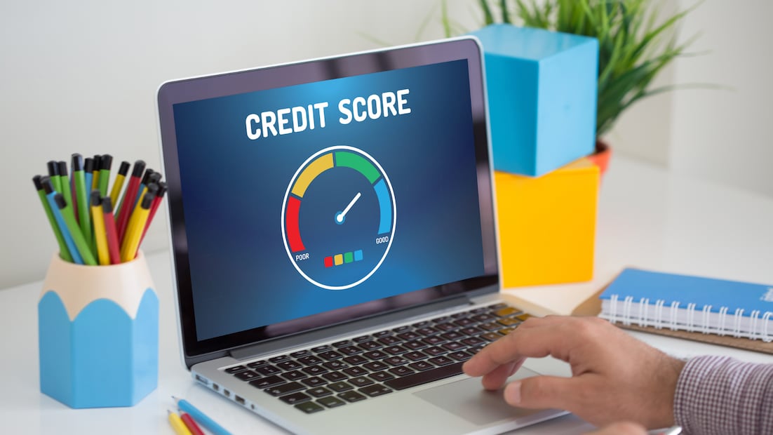 Llevar un buen historial crediticio es clave para acceder a mejores oportunidades financieras (Foto: Canva)