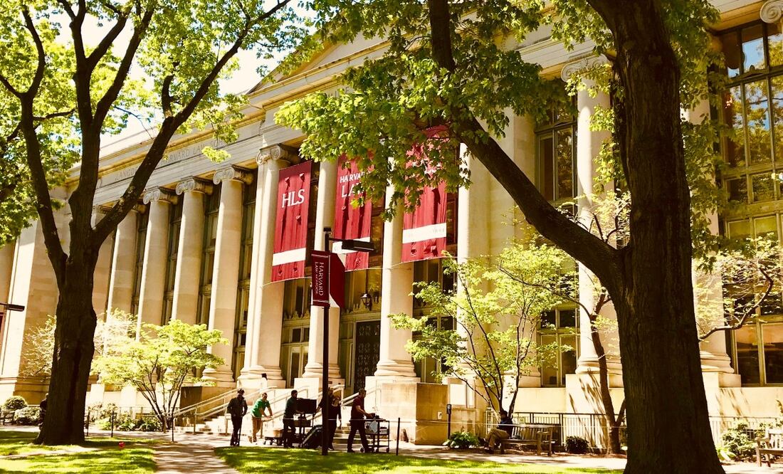 Los egresados de esta universidad consiguen buenos empleos. (Foto:DeDinero)