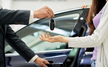 Ventajas y desventajas que debes conocer antes de comprar un auto, según la Profeco