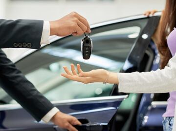 Ventajas y desventajas que debes conocer antes de comprar un auto, según la Profeco