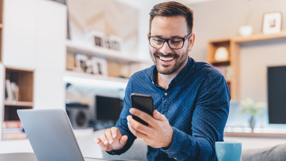El trabajo remoto en México sigue dividiendo opiniones entre empresas y empleados, pese a sus beneficios comprobados (Foto: Canva)