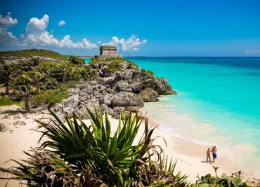 ¿Cuáles son las fechas de temporada baja para viajar económicamente en México?