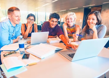 Un año de IA gratuita: Google regala acceso completo a sus herramientas más potentes para estudiantes en México