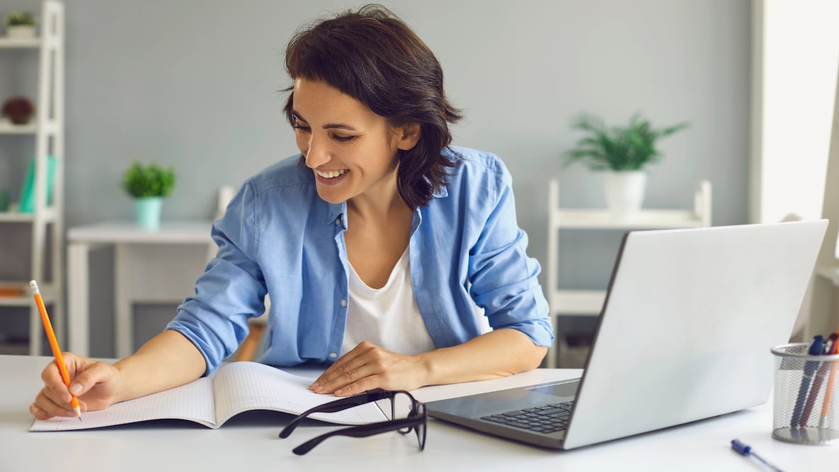 Los cursos gratuitos de Google son una herramienta para aprender y crecer profesionalmente desde casa (Foto: Canva)