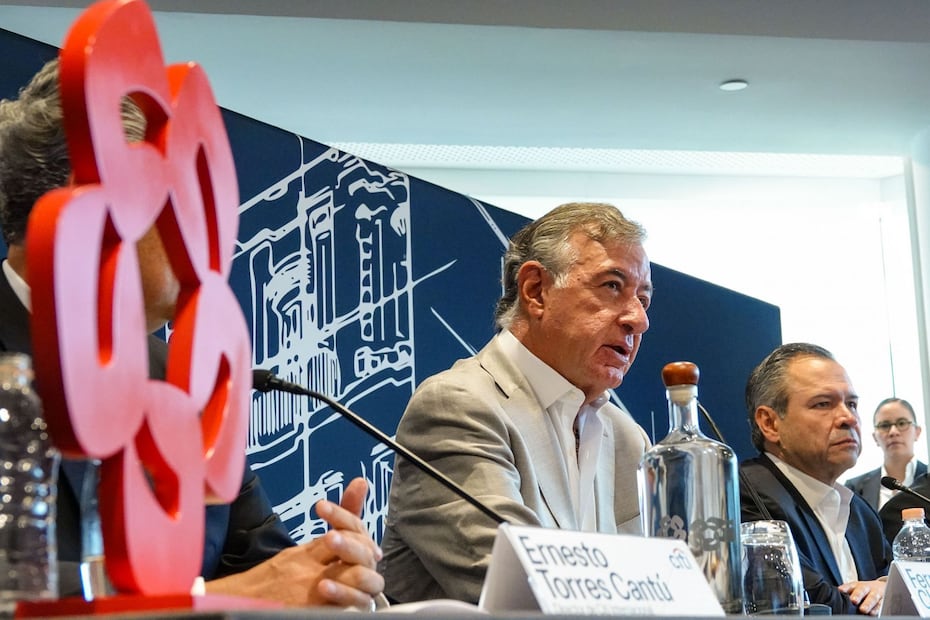Fernando Chico Pardo en conferencia: con 73 años, se compromete a liderar la transformación de Banamex y mantener su postura como inversor de largo plazo (Foto: Cuartoscuro)