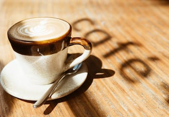 Profeco evalúa 33 cafés tostados y molidos en México, conoce cuál te conviene comprar