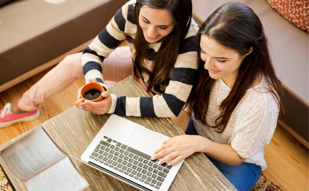 Se pueden utilizar algunos recurso digitales como vídeos, para que el estudiante pueda entender mejor los conceptos. (Foto: DeDinero)