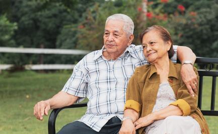 Día del Abuelo 2025: Regalos de experiencia que van más allá del dinero, con consejos del SAT y Condusef