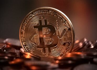 Así puedes saber si hay riesgos al invertir en criptomonedas, según el FMI