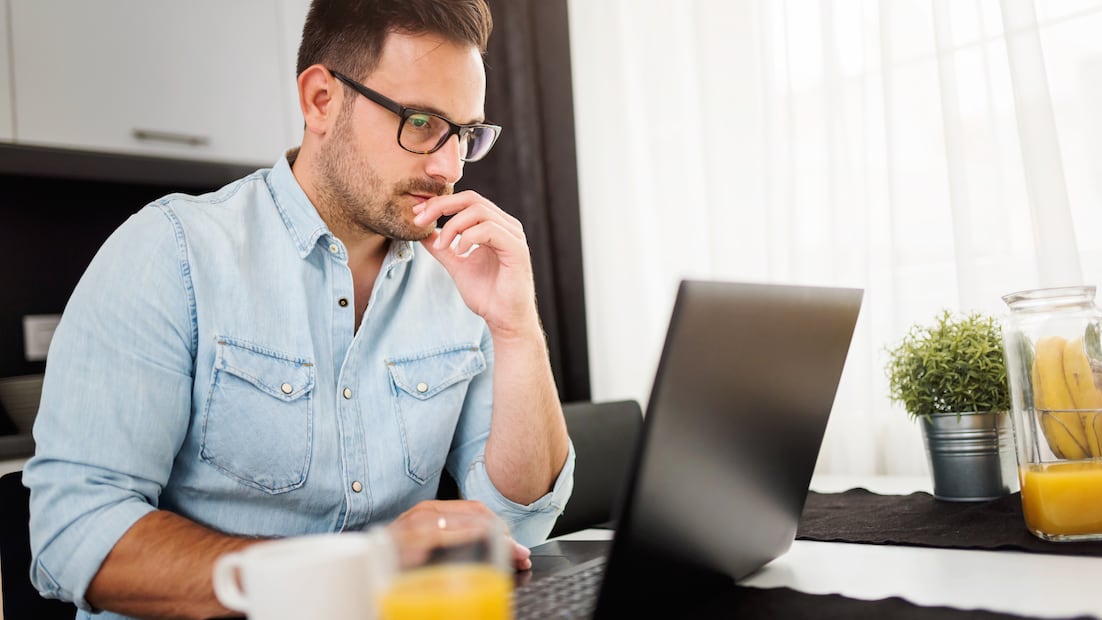 Razones por las que el SAT no te regresa tu saldo a favor (Foto: Canva)