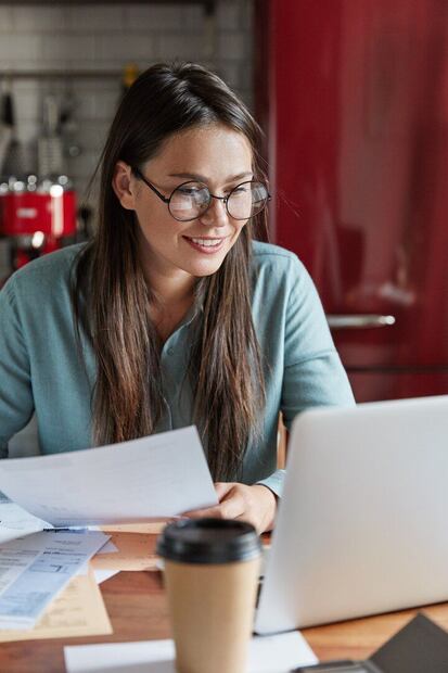 Empoderamiento financiero de las mujeres. (Foto: Freepik)