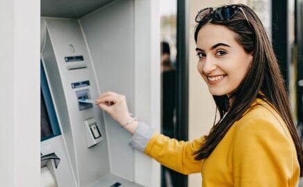 ¿Tienes ahorros en el banco o inversiones? Descubre cuánto dinero está protegido por el IPAB