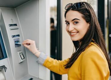 ¿Tienes ahorros en el banco o inversiones? Descubre cuánto dinero está protegido por el IPAB