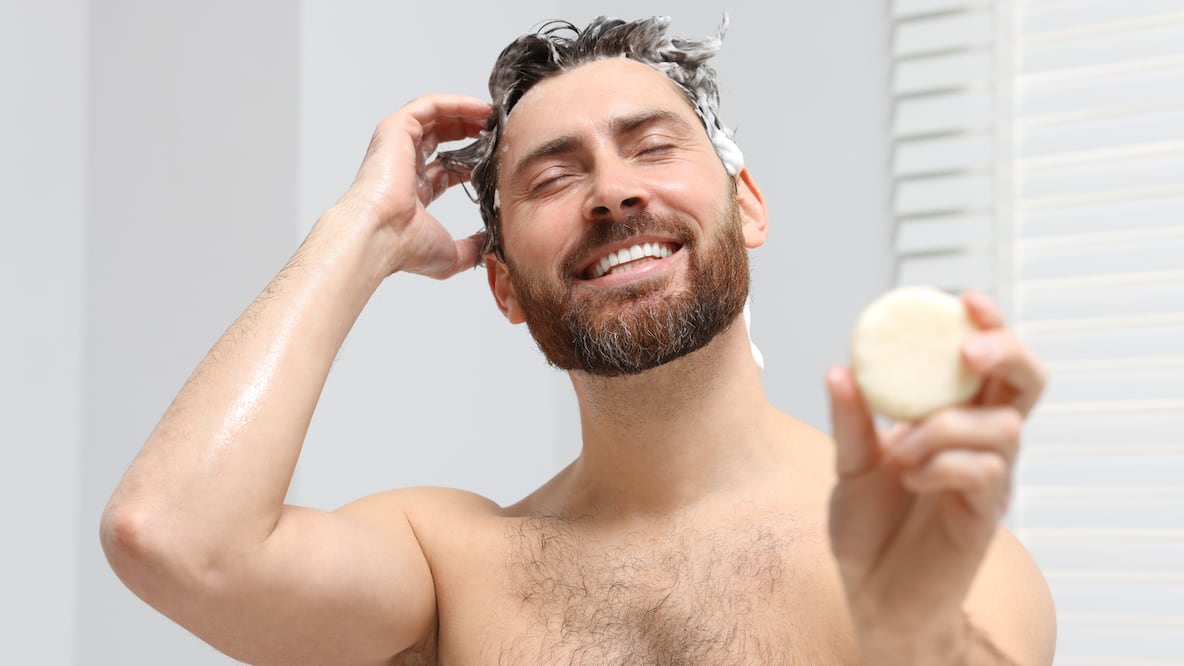 Shampoo sólido que Profeco recomienda hacer (Foto: Canva)