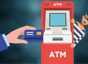 ¡Cuidado! El fraude de "Tallado de Tarjetas" acecha a adultos mayores en cajeros automáticos