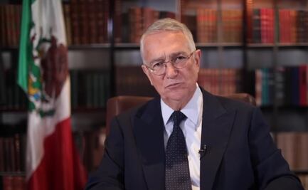 Ricardo Salinas vuelve a hablar de desastre económico con mensaje en inglés; aclara si Banco Azteca cerrará