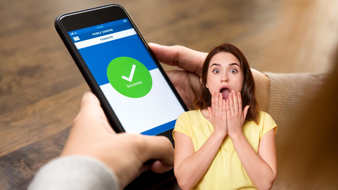 La Condusef advierte: el nombre en una transferencia SPEI no garantiza que el dinero llegue al destinatario correcto (Foto: Canva)