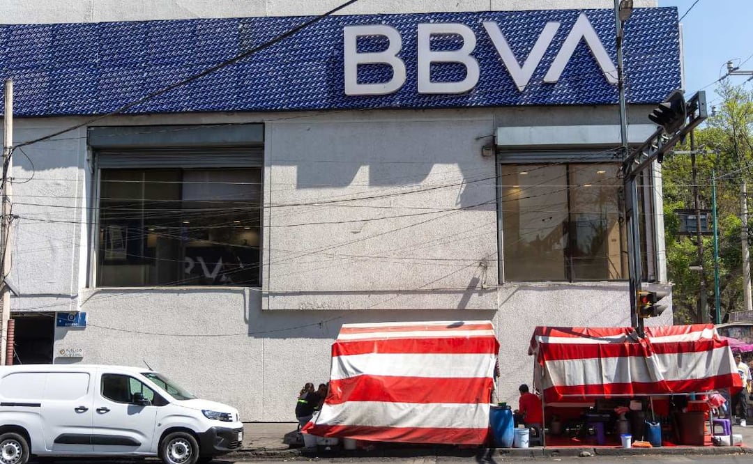 Sucursales bancarias reabren hoy 24 de febrero: revisa qué bancos ya dan servicio y cuáles no aún. (Foto: Cuartoscuro)