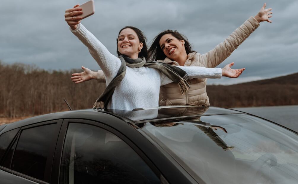 Cientos de jóvenes utilizan sus autos para viajar y visitar los Pueblos Mágicos de México. (Foto: DeDinero)