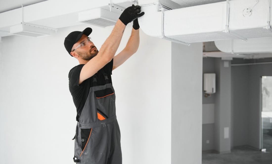 Trabajo en Canadá: buscan técnicos en mantenimiento con sueldo de más de $34,000 y seguro médico. (Foto: Canva)