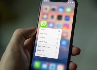 Consecuencias de responder a mensajes de WhatsApp de números desconocidos