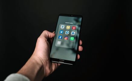 Gana dinero en redes sociales, 5 ideas efectivas