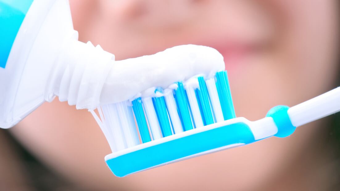 Los mejores cepillos de dientes según Profeco (Foto: Canva)