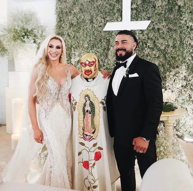 Boda de Andrade y Charlotte Flair. (Foto: Redes sociales)