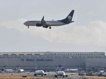 ¿Perdiste tu vuelo en el AICM en CDMX? Estas son las soluciones de Aeroméxico y Viva Aerobús