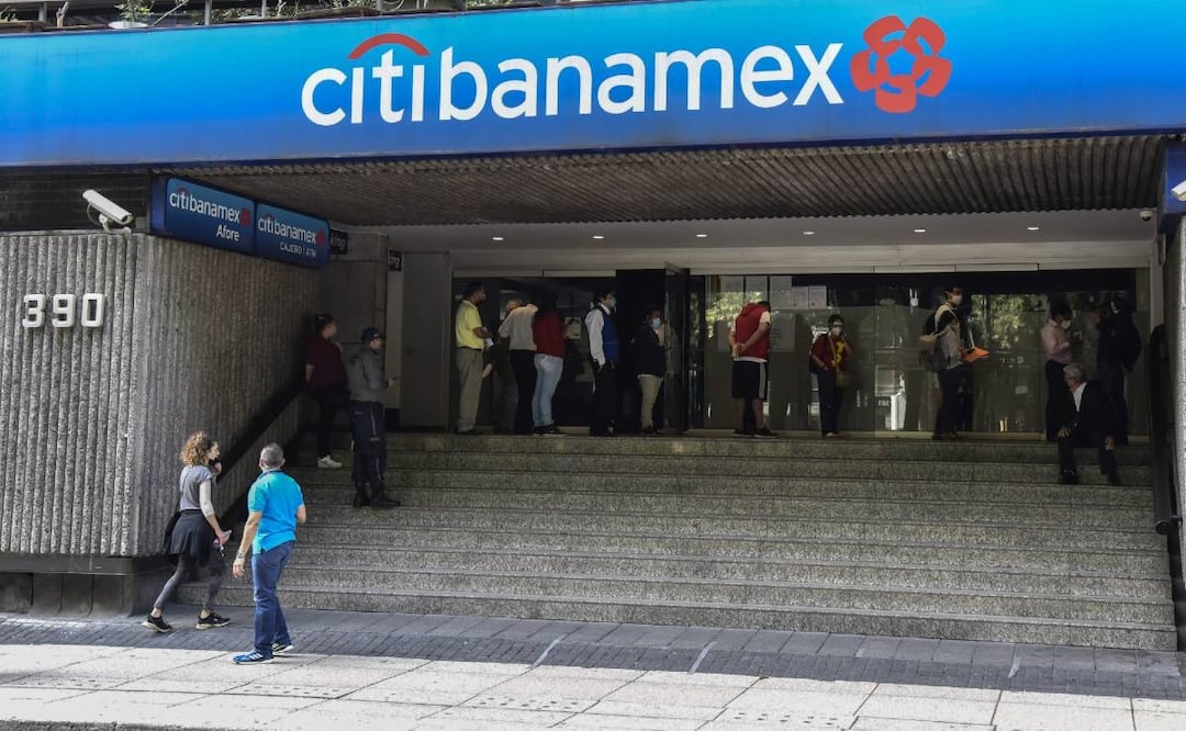 Feriados bancarios en 2024: Conoce cuándo estarán cerrados y cómo evitar contratiempos. (Foto: Cuartoscuro)